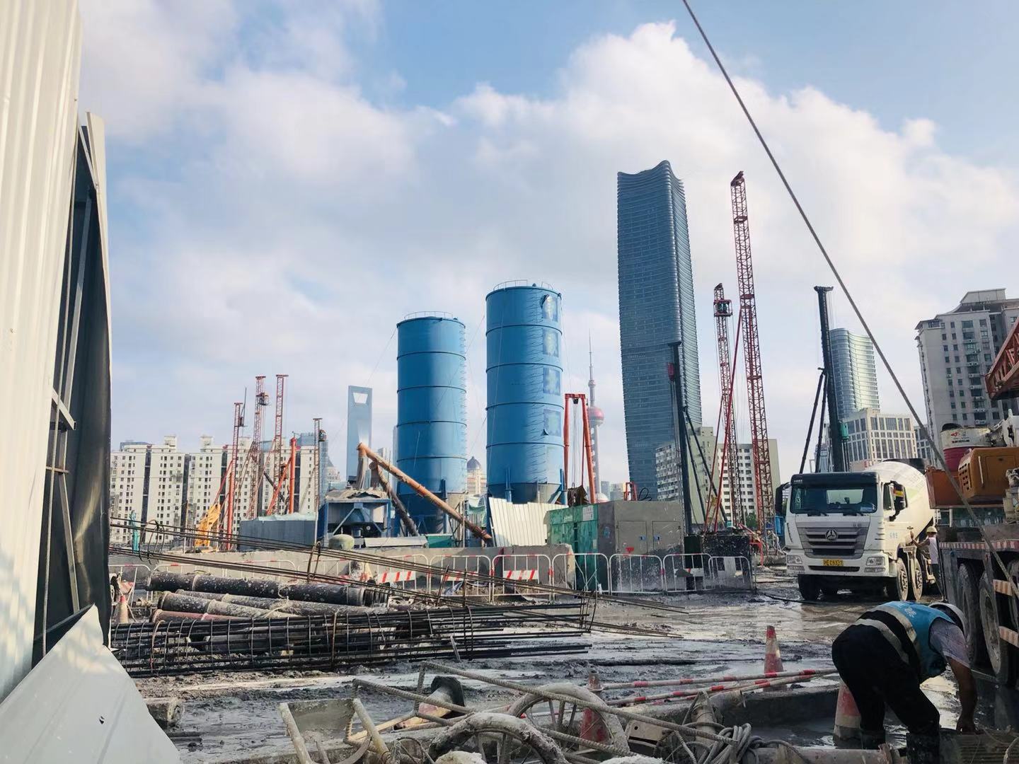 施工現(xiàn)場(chǎng)概覽